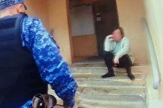 В Курске задержали женщину по подозрению в ранении мужа ножом В Курске задержали женщину по подозрению в ранении мужа ножом