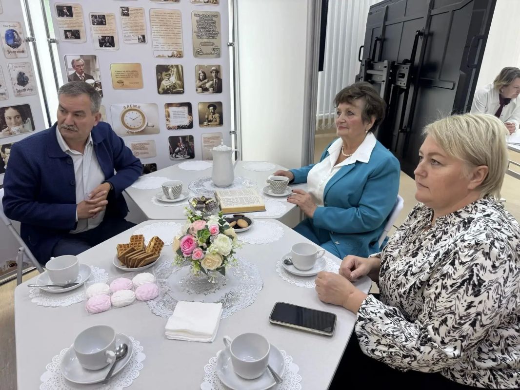 В Золотухино открылся кафетериум «Лучшее место» В Золотухино открылся кафетериум «Лучшее место»
