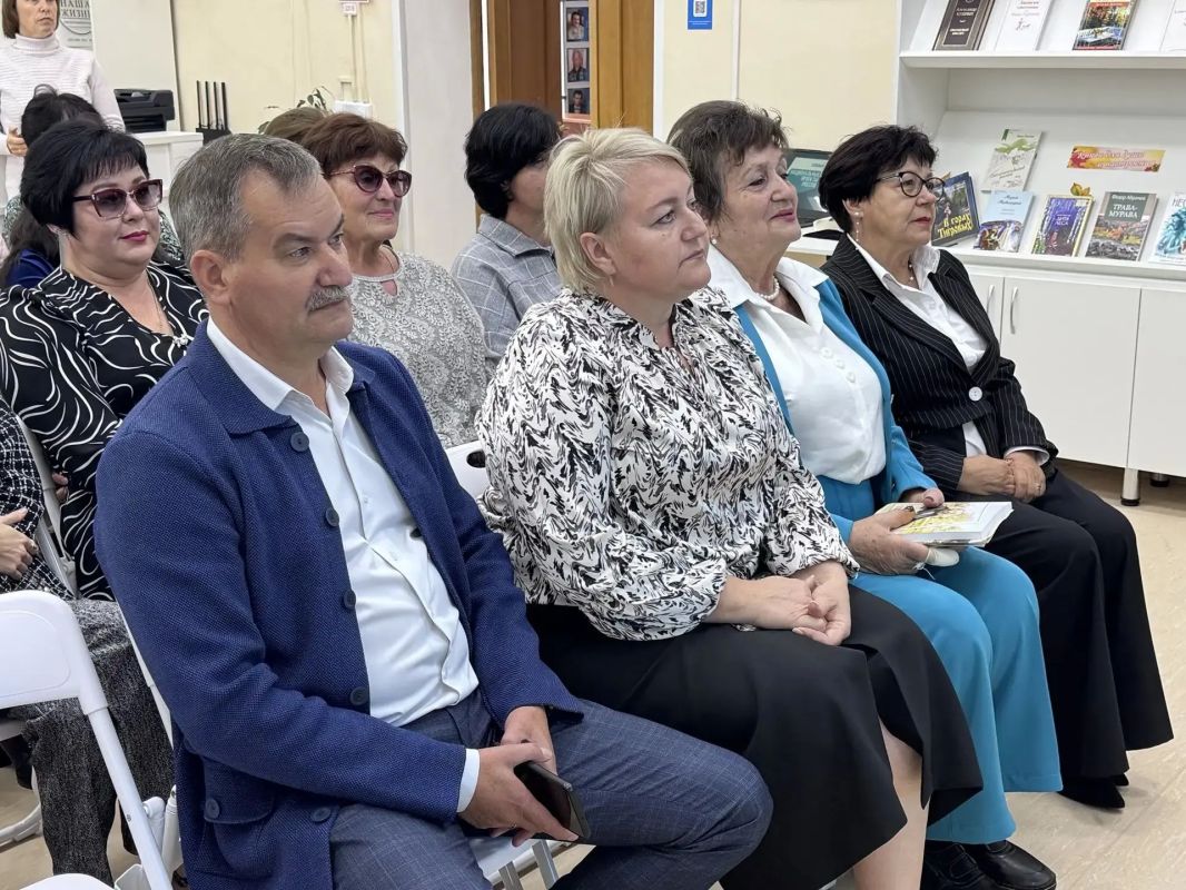 В Золотухино открылся кафетериум «Лучшее место» В Золотухино открылся кафетериум «Лучшее место»