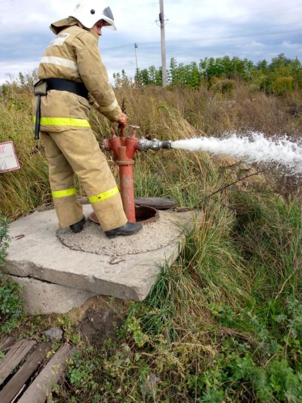 Проверка пожарного водоснабжения в Золотухинском районе Проверка пожарного водоснабжения в Золотухинском районе