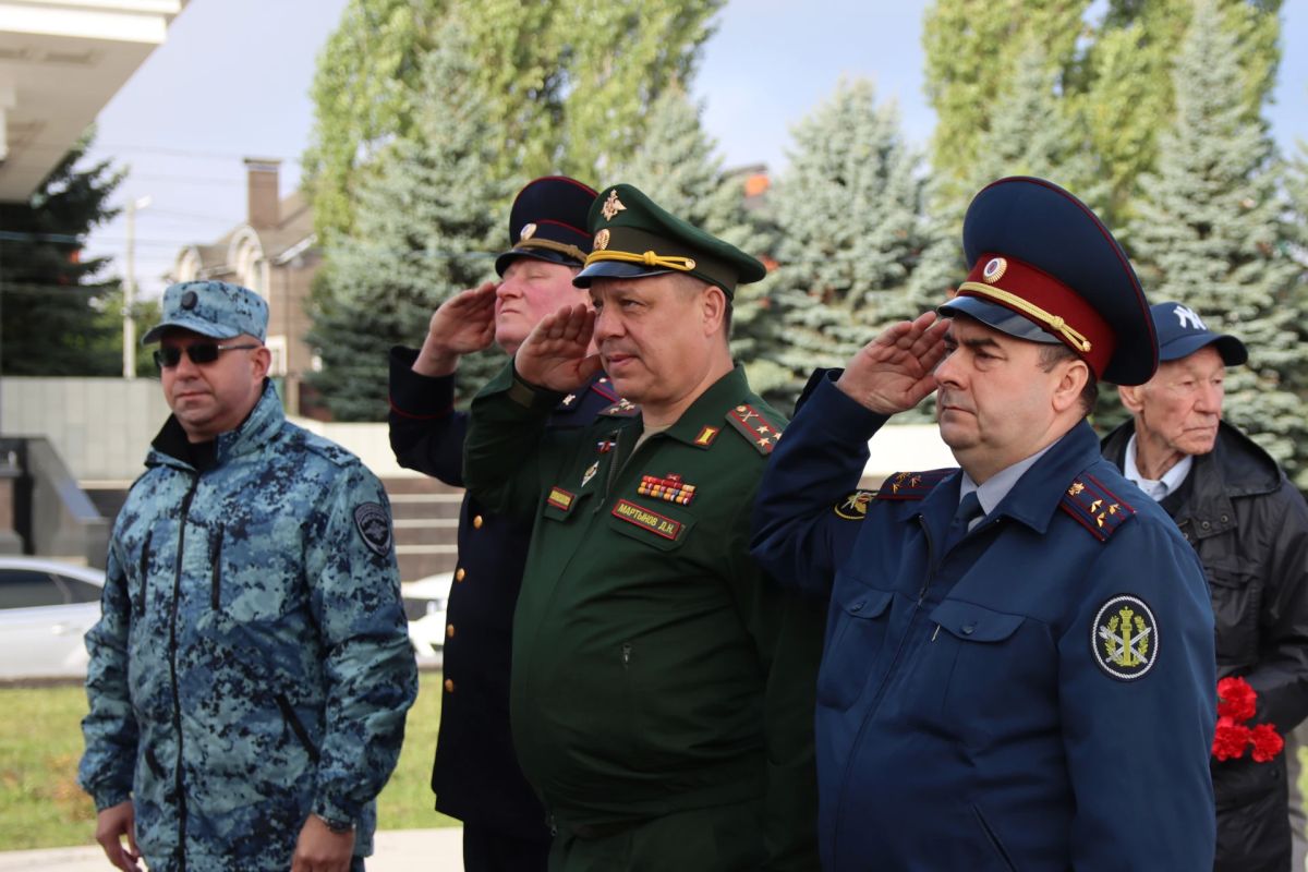 В День города начальник УФСИН Сергей Машкин принял участие в торжественной церемонии на мемориальном комплексе «Курская дуга» В День города начальник УФСИН Сергей Машкин принял участие в торжественной церемонии на мемориальном комплексе «Курская дуга»