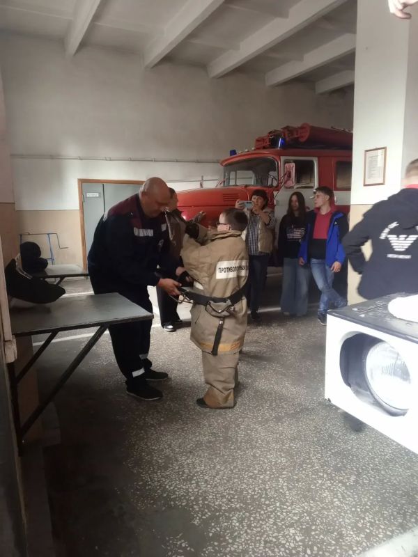 Экскурсия в пожарную часть Черемисиновского района Экскурсия в пожарную часть Черемисиновского района