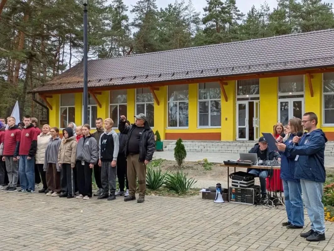 На базе лагеря Ульяны Громовой проходит областной туристский слёт обучающихся образовательных организаций На базе лагеря Ульяны Громовой проходит областной туристский слёт обучающихся образовательных организаций