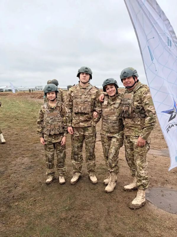 Боевая проверка на прочность: семья Лукьянчиковых из Курской области успешно преодолела квест-маршрут «Семейной зарницы» Боевая проверка на прочность: семья Лукьянчиковых из Курской области успешно преодолела квест-маршрут «Семейной зарницы»