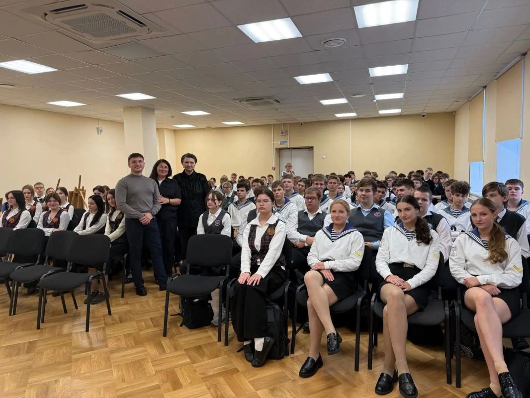 В Курске полицейские и общественники дали старт акции «Правовой десант» В Курске полицейские и общественники дали старт акции «Правовой десант»