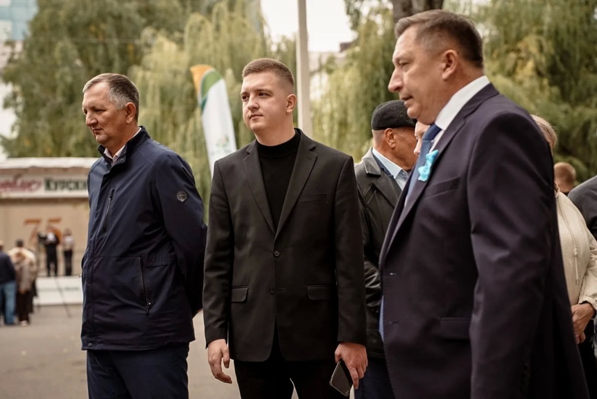 В Курском ГАУ прошёл АгроФестиваль — день, когда аграрная профессия стала для ребят не просто специальностью из списка, а чем-то живым и настоящим В Курском ГАУ прошёл АгроФестиваль — день, когда аграрная профессия стала для ребят не просто специальностью из списка, а чем-то живым и настоящим