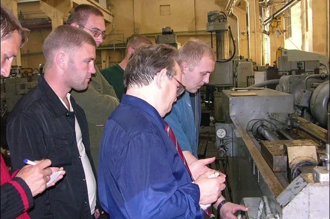 Виталий Кочергин: Дорогие заводчане, с Днём машиностроителя!