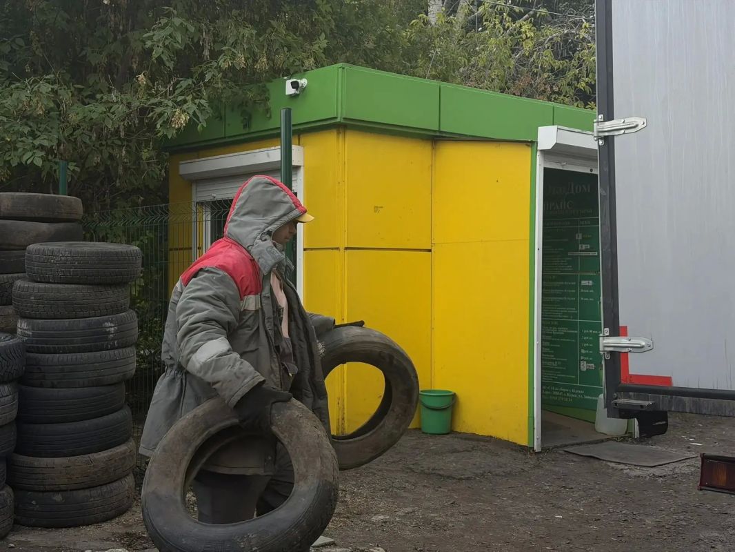 В Курске стартовал бесплатный сбор автомобильных шин В Курске стартовал бесплатный сбор автомобильных шин