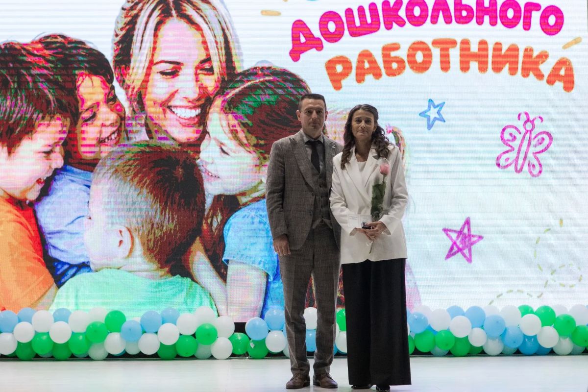 В курской школе №58 чествовали педагогов дополнительного образования В курской школе №58 чествовали педагогов дополнительного образования