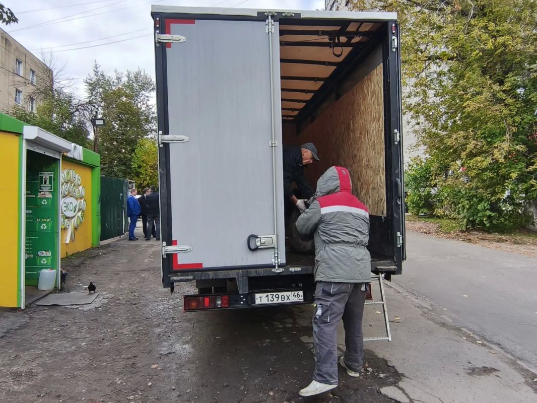 В Курске стартовала акция по сбору использованных автомобильных шин В Курске стартовала акция по сбору использованных автомобильных шин
