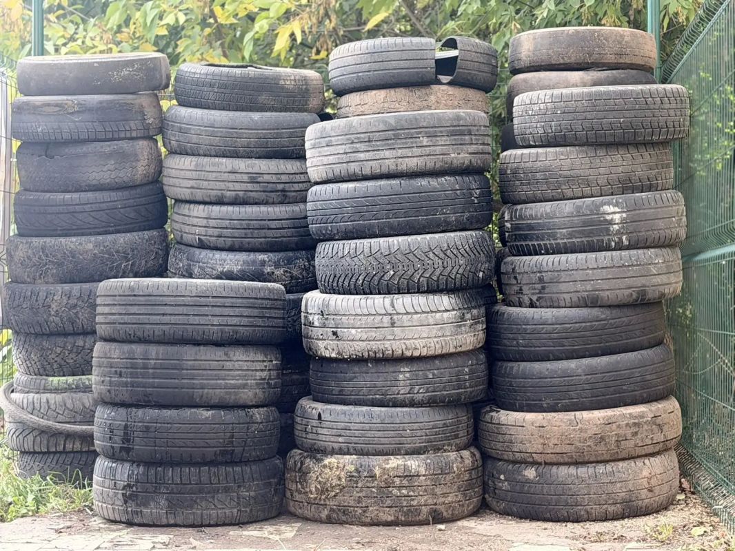 В Курске стартовал бесплатный сбор автомобильных шин В Курске стартовал бесплатный сбор автомобильных шин