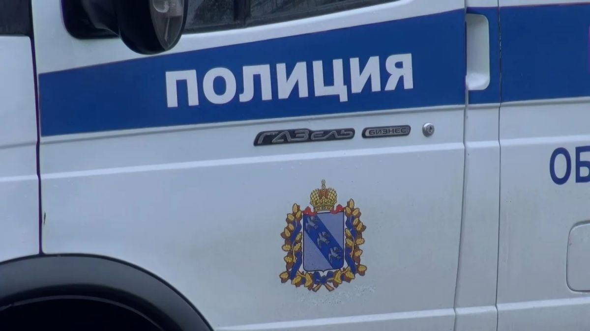 В Курске пьяный охранник устроил стрельбу у подъезда