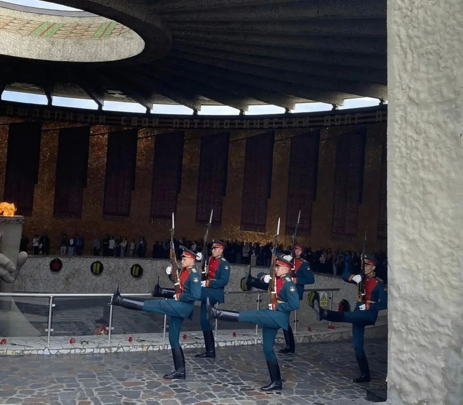 Курские старшеклассники посетили Волгоград Курские старшеклассники посетили Волгоград
