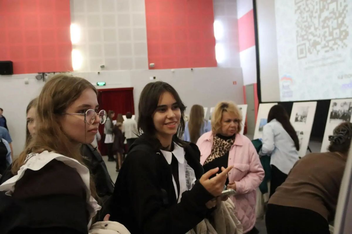 В областном центре единороссы открыли выставку: «Малая история большого города: Волокно в летописи Курска» В областном центре единороссы открыли выставку: «Малая история большого города: Волокно в летописи Курска»