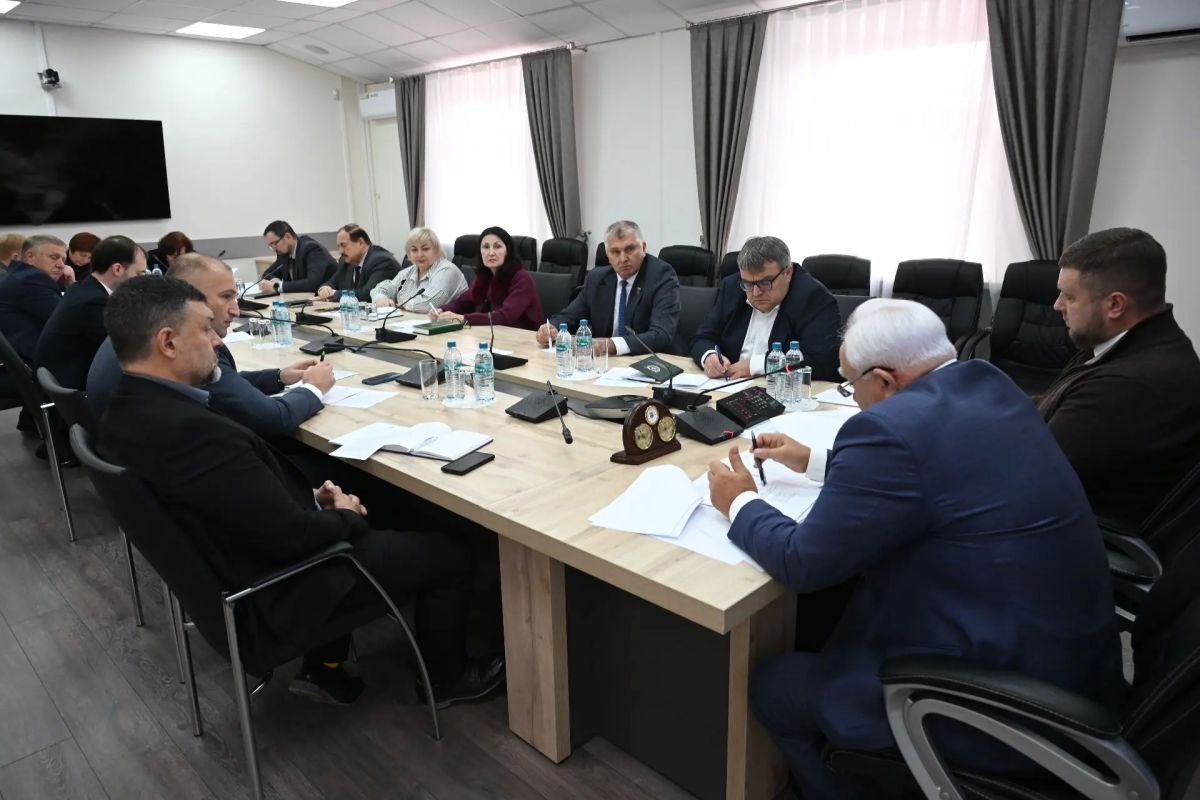 Депутаты приступили к организационной настройке работы Думы восьмого созыва Депутаты приступили к организационной настройке работы Думы восьмого созыва