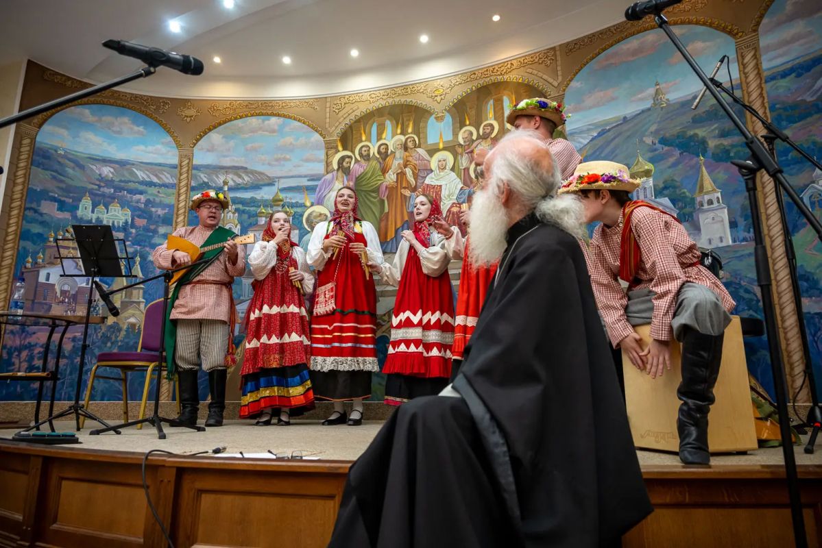 «Очей очарованье»: когда осень говорит стихами, а земля поёт своими голосами «Очей очарованье»: когда осень говорит стихами, а земля поёт своими голосами
