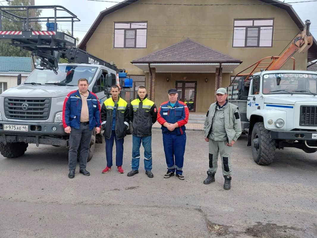 Сегодня состоялась штабная тренировка с целью проверки степени готовности органов управления, сил и средств территориальной подсистемы РСЧС к действиям по ликвидации чрезвычайной ситуации, вызванной аварией на объектах... Сегодня состоялась штабная тренировка с целью проверки степени готовности органов управления, сил и средств территориальной подсистемы РСЧС к действиям по ликвидации чрезвычайной ситуации, вызванной аварией на объектах...