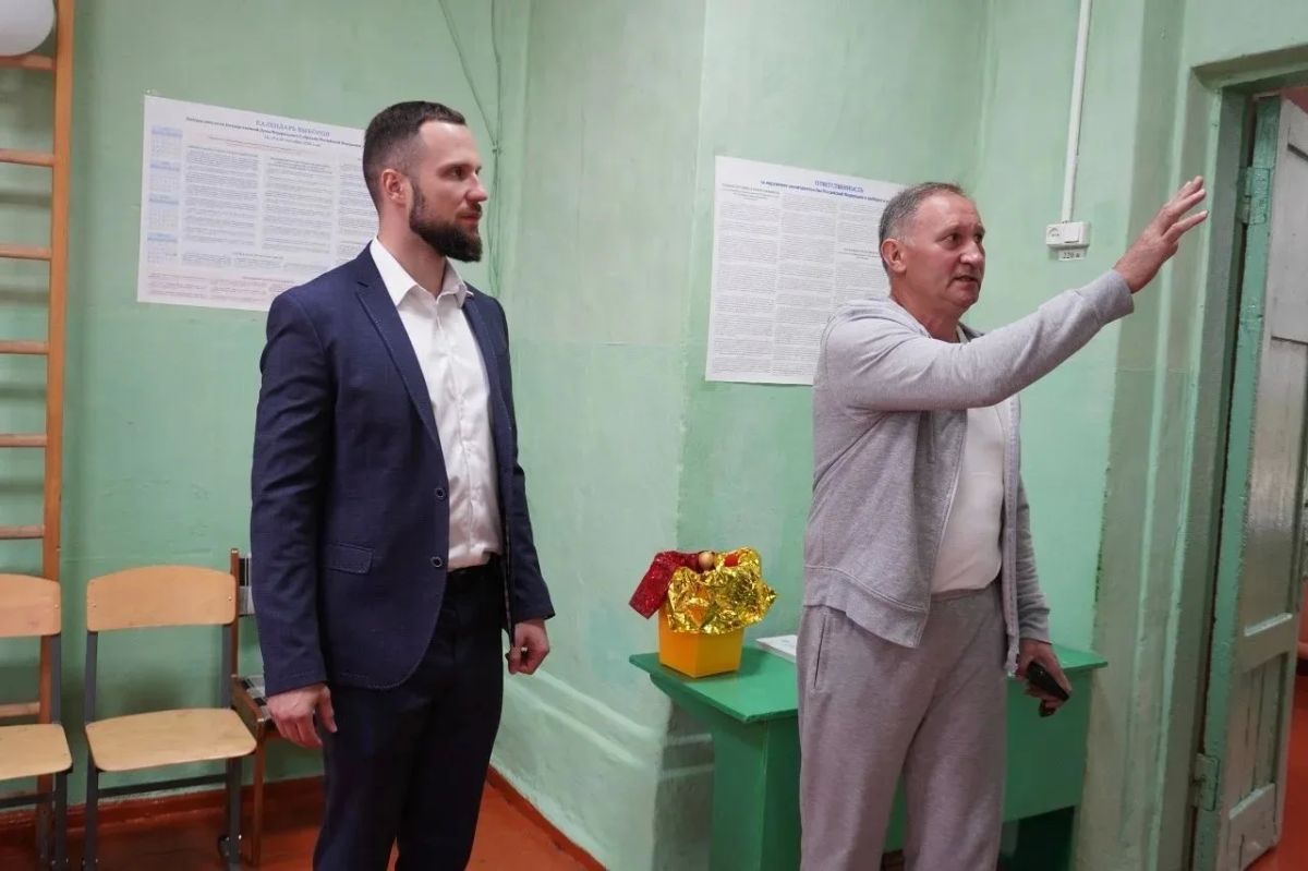 Алексей Золотарев: «Ждем спортивных побед!» Алексей Золотарев: «Ждем спортивных побед!»