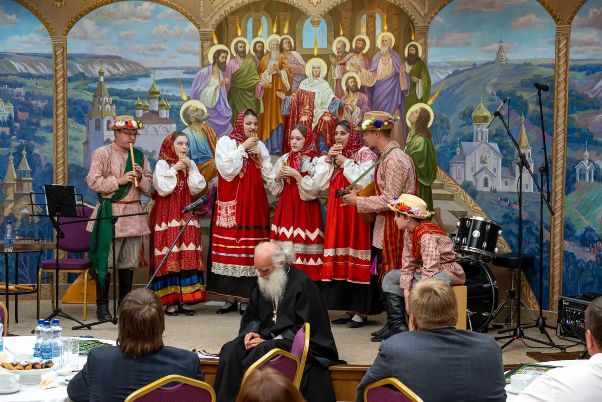 «Очей очарованье»: когда осень говорит стихами, а земля поёт своими голосами «Очей очарованье»: когда осень говорит стихами, а земля поёт своими голосами