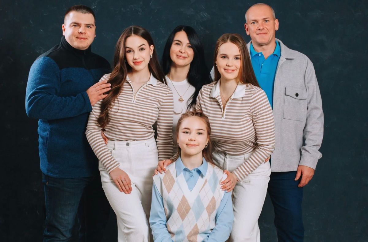 Сегодня в Курской области мы отмечаем День многодетной семьи — праздник, который был учреждён региональным законом в 2022 году Сегодня в Курской области мы отмечаем День многодетной семьи — праздник, который был учреждён региональным законом в 2022 году