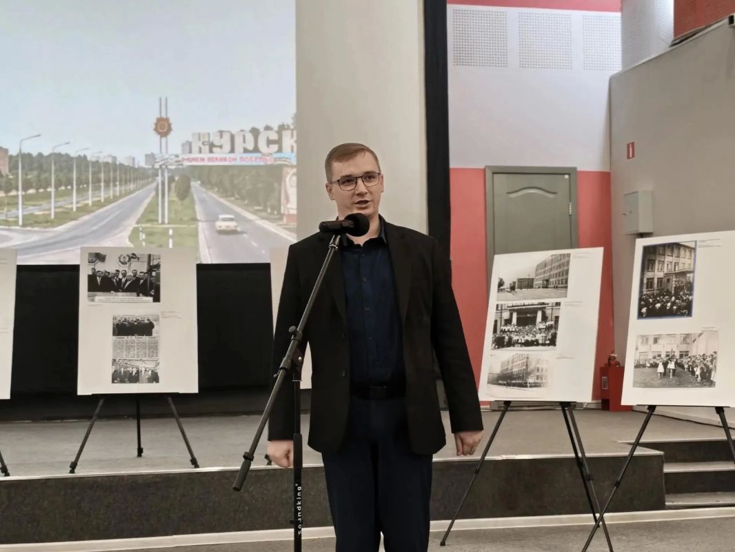 Историческая фотовыставка стала подарком микрорайону Волокно ко дню рождения Историческая фотовыставка стала подарком микрорайону Волокно ко дню рождения
