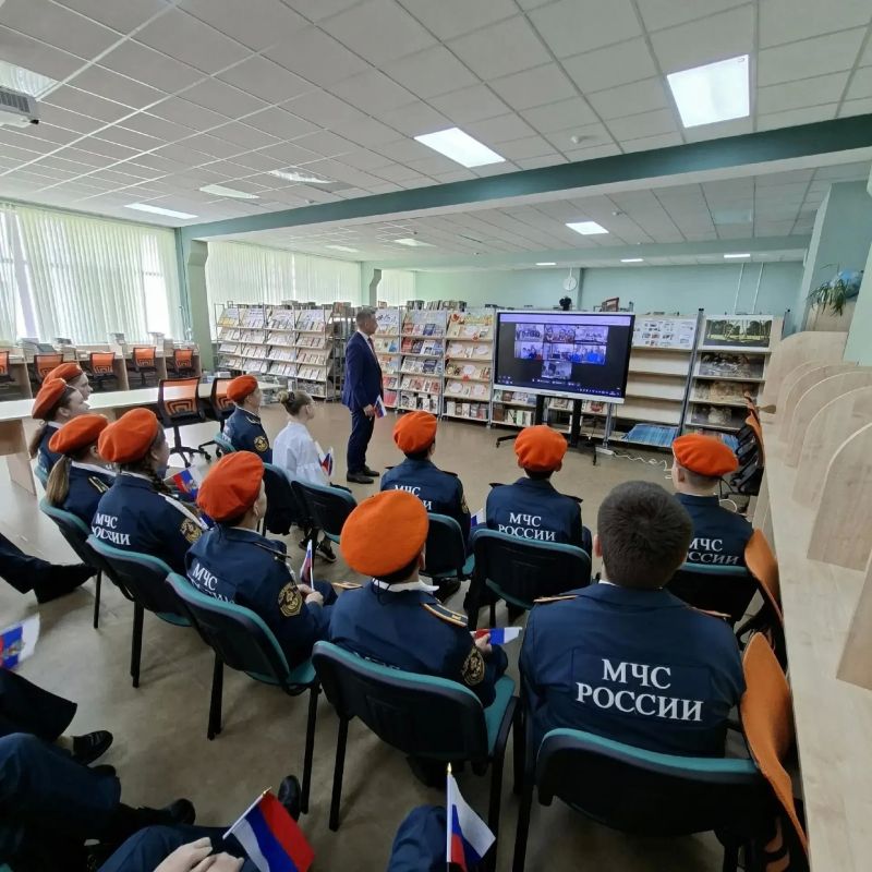 Курские школьники провели телемосты ко Дню воссоединения новых регионов с Россией Курские школьники провели телемосты ко Дню воссоединения новых регионов с Россией