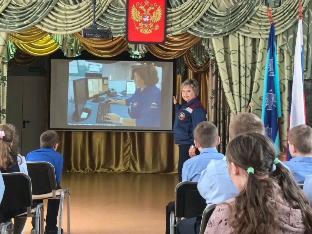 Открытый урок по пожарной безопасности прошел в школе-интернате №5 г. Курска Открытый урок по пожарной безопасности прошел в школе-интернате №5 г. Курска