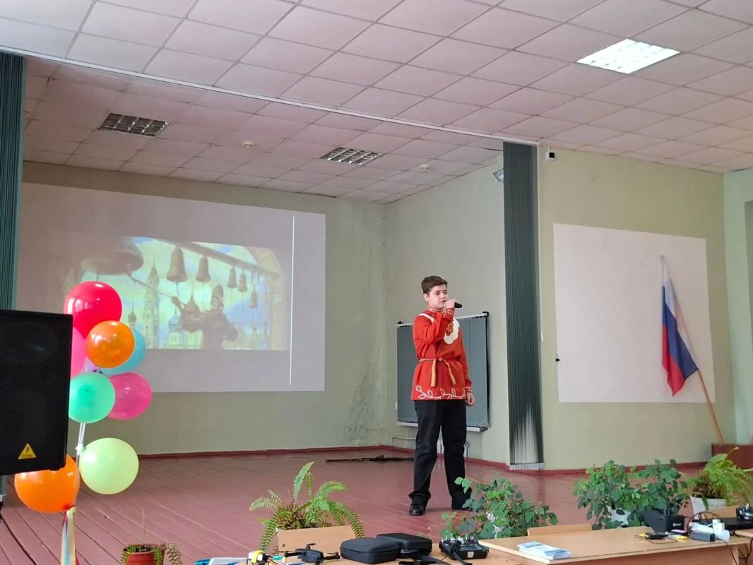 Сегодня в городе Щигры на базе СОШ №3 прошёл фестиваль дополнительного образования «Содружество талантов»! Сегодня в городе Щигры на базе СОШ №3 прошёл фестиваль дополнительного образования «Содружество талантов»!