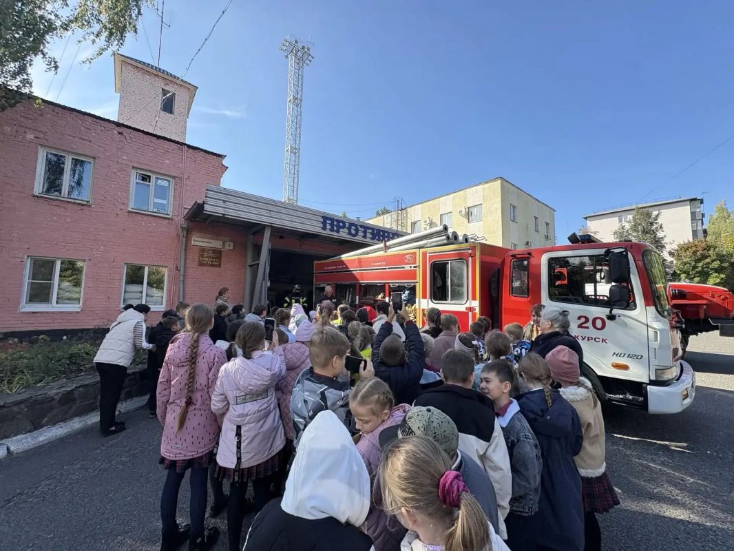 Экскурсия в ПЧ-20 г. Курска для школьников Экскурсия в ПЧ-20 г. Курска для школьников