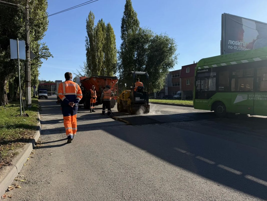 На улице Орловской устанавливают «лежачих полицейских» На улице Орловской устанавливают «лежачих полицейских»
