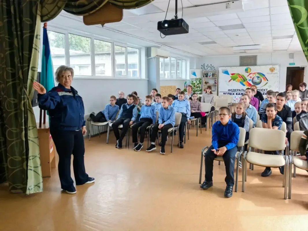 Открытый урок по пожарной безопасности прошел в школе-интернате №5 г. Курска Открытый урок по пожарной безопасности прошел в школе-интернате №5 г. Курска