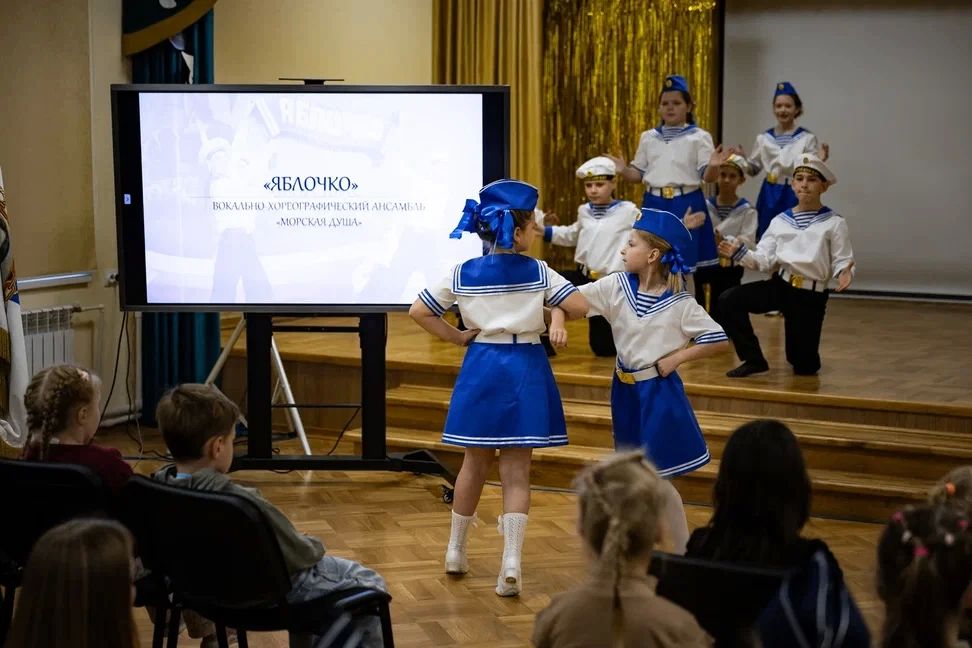 Первоклассники курской школы №18 стали Сергеевцами и Орлятами России Первоклассники курской школы №18 стали Сергеевцами и Орлятами России