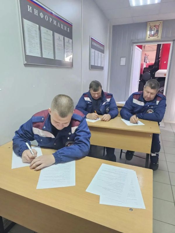 Сдача квартальных зачетов огнеборцами ПЧ Железногорского, Дмитриевского и Курского районов Сдача квартальных зачетов огнеборцами ПЧ Железногорского, Дмитриевского и Курского районов