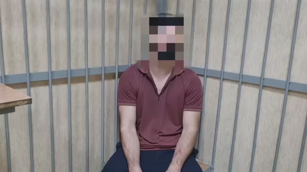 В Курске сотрудники полиции задержали парня и девушку из Перми, забравших 100 тысяч рублей у обманутой мошенниками пенсионерки
