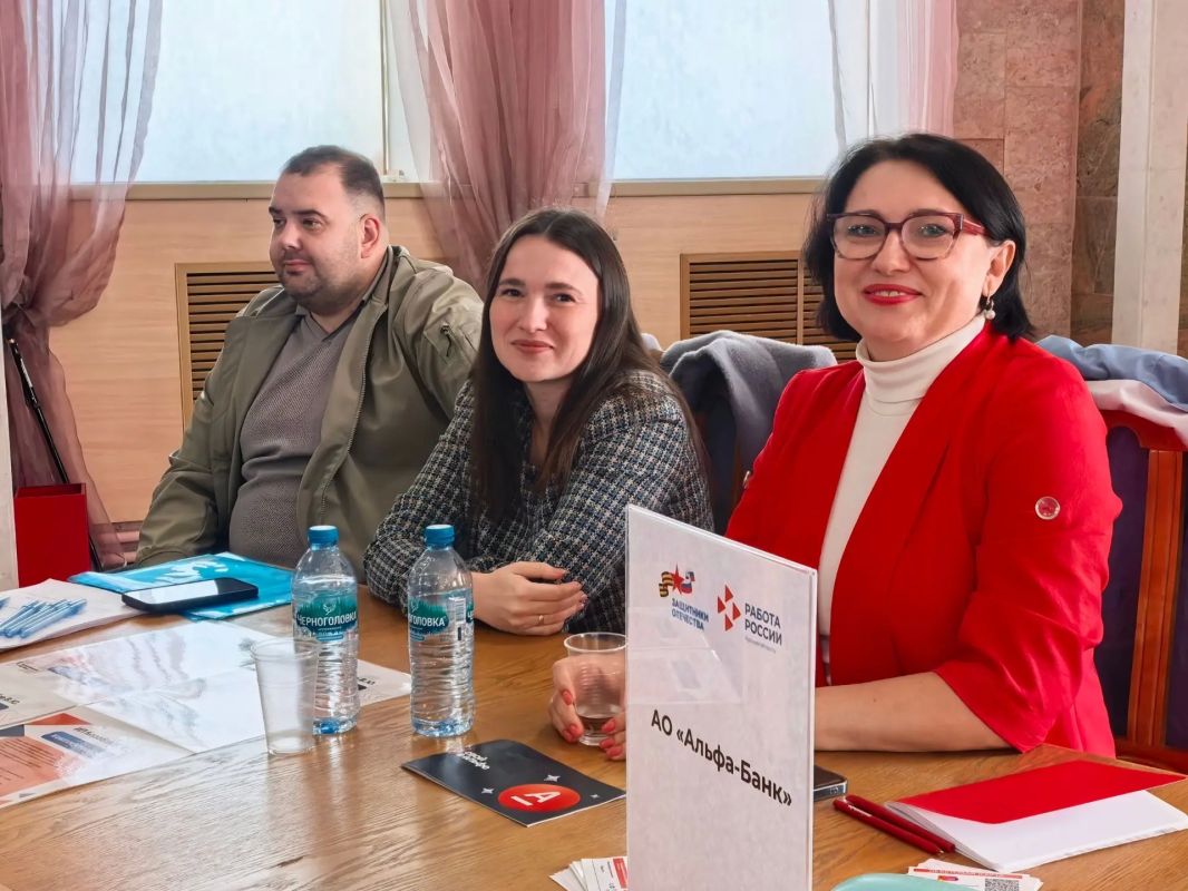 Служба занятости населения Курской области совместно с региональным филиалом фонда «Защитники Отечества» провела ярмарку вакансий для ветеранов СВО с инвалидностью Служба занятости населения Курской области совместно с региональным филиалом фонда «Защитники Отечества» провела ярмарку вакансий для ветеранов СВО с инвалидностью