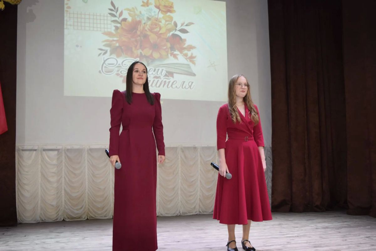Профессия педагога – одна из самых важных и ответственных в нашем обществе Профессия педагога – одна из самых важных и ответственных в нашем обществе