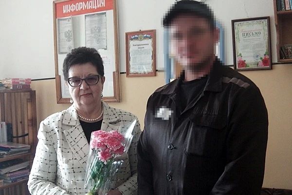 В школах при исправительных учреждениях Курской области поздравили педагогов