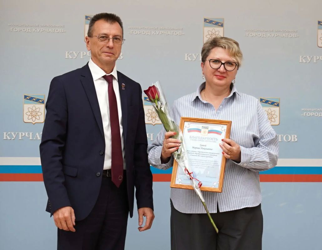 Игорь Корпунков: Сегодня, в День Учителя, состоялась встреча с одарёнными детьми, их родителями и педагогами Игорь Корпунков: Сегодня, в День Учителя, состоялась встреча с одарёнными детьми, их родителями и педагогами