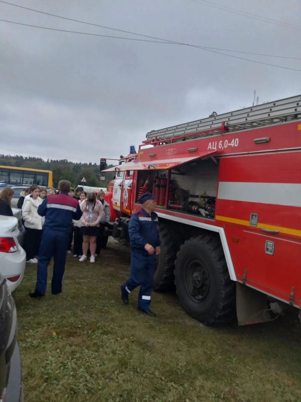 В Разветьевской школе Железногорского района прошел урок по ГО и пожарной безопасности В Разветьевской школе Железногорского района прошел урок по ГО и пожарной безопасности