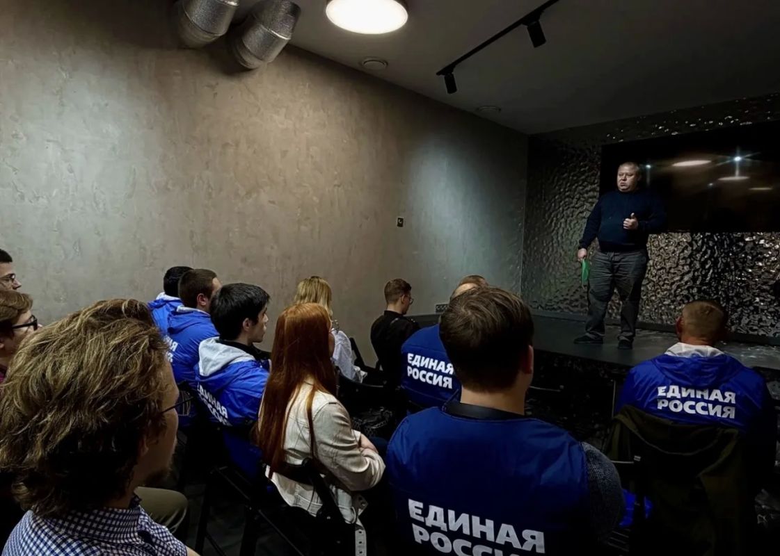 Игорь Кастюкевич: Саратовская область. Всегда очень приятно, когда постоянные участники волонтерских лагерей Единой России в своих регионах формируют вокруг себя сообщество тех, кто хочет помогать Игорь Кастюкевич: Саратовская область. Всегда очень приятно, когда постоянные участники волонтерских лагерей Единой России в своих регионах формируют вокруг себя сообщество тех, кто хочет помогать
