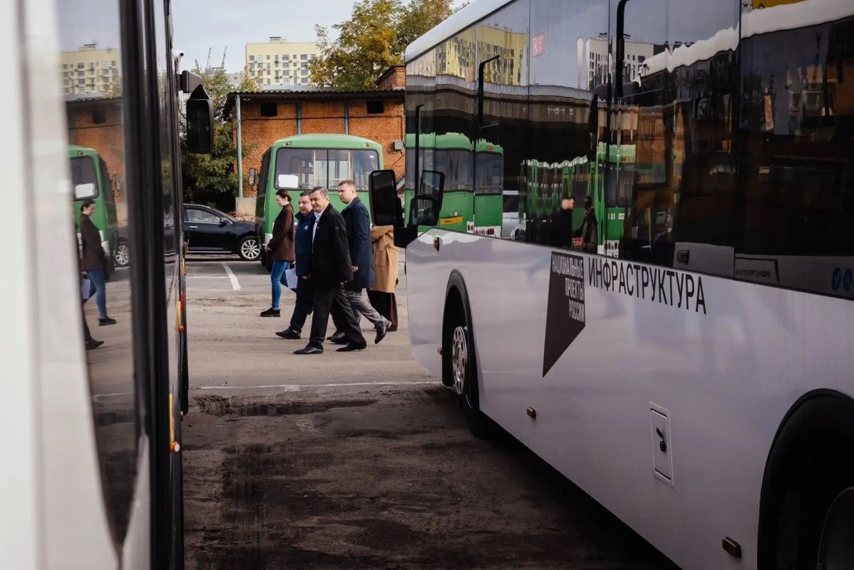 Курский автопарк пополнился 22 автобусами большой вместимости Курский автопарк пополнился 22 автобусами большой вместимости