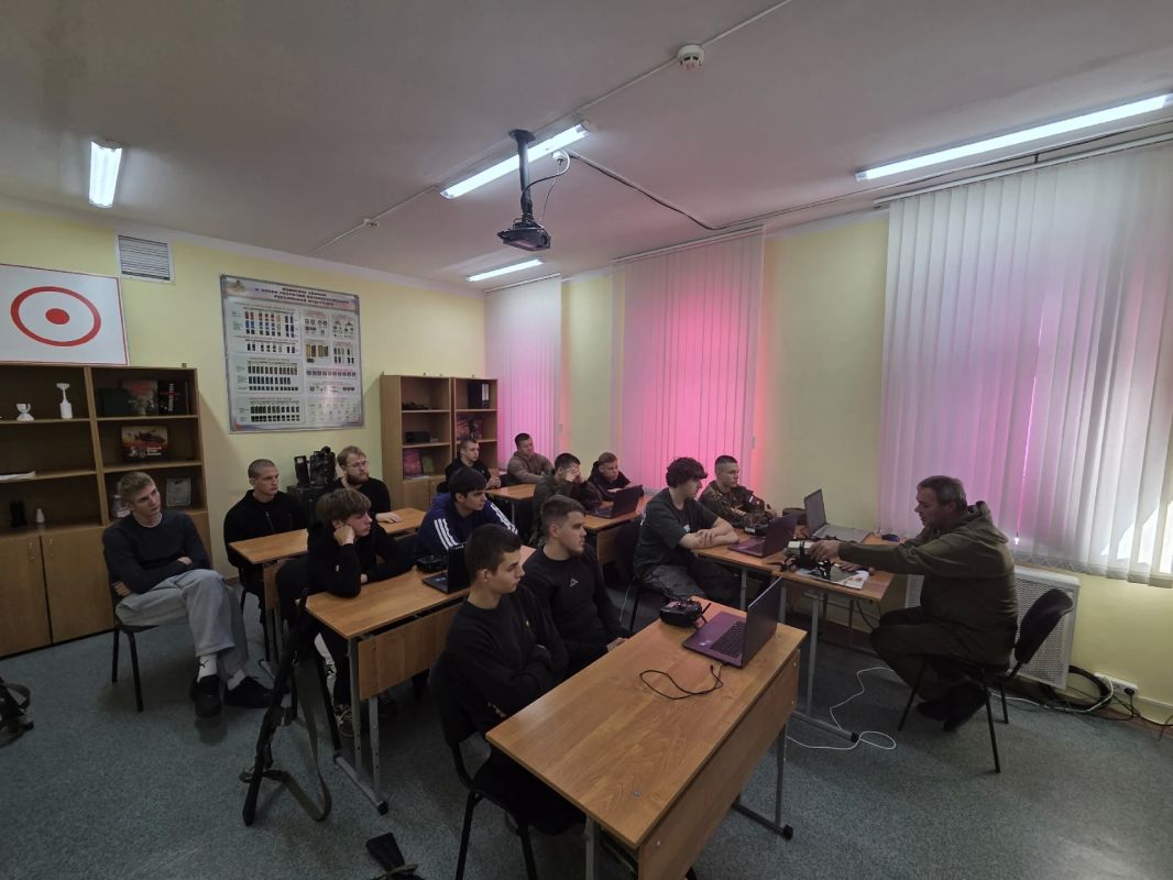 «Всегда Готов!»: старт военнопатриотических соревнований в ОБУ «Авангард»! «Всегда Готов!»: старт военнопатриотических соревнований в ОБУ «Авангард»!