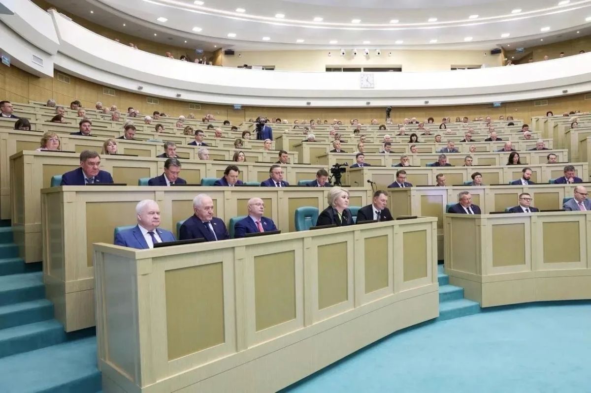 Евгения Ламонова внесла предложения в проект федерального бюджета Евгения Ламонова внесла предложения в проект федерального бюджета