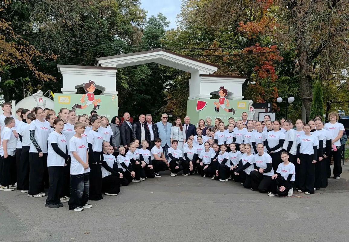 Дворец пионеров и школьников города Курска отмечает 90-летие Дворец пионеров и школьников города Курска отмечает 90-летие