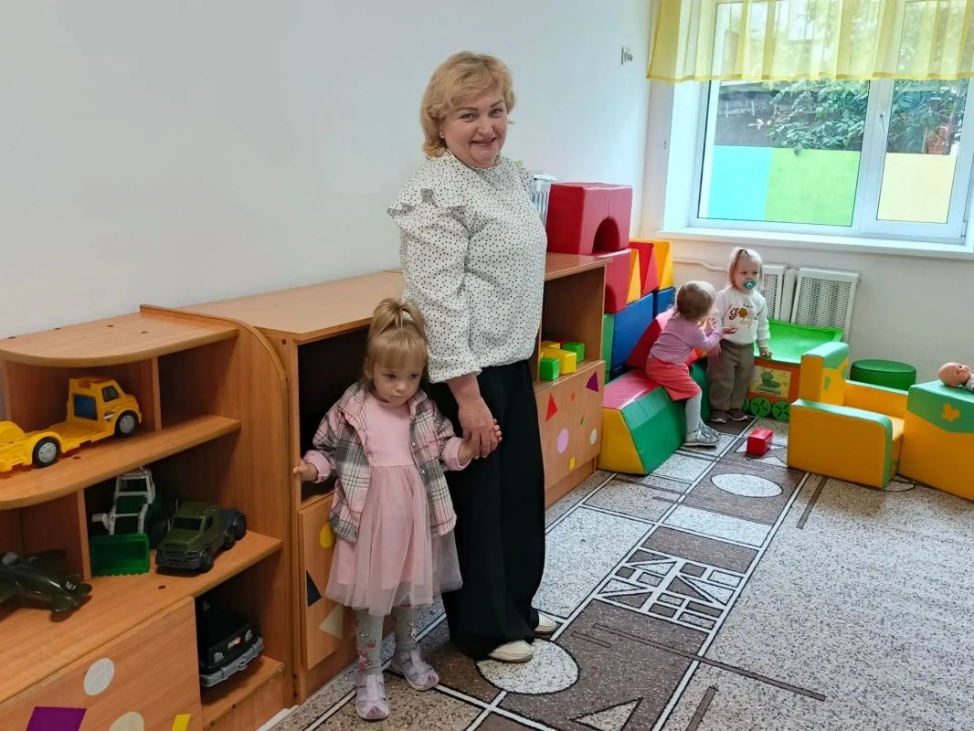 Губернатор Александр Хинштейн проверил капремонт в курском детском саду №17 Губернатор Александр Хинштейн проверил капремонт в курском детском саду №17