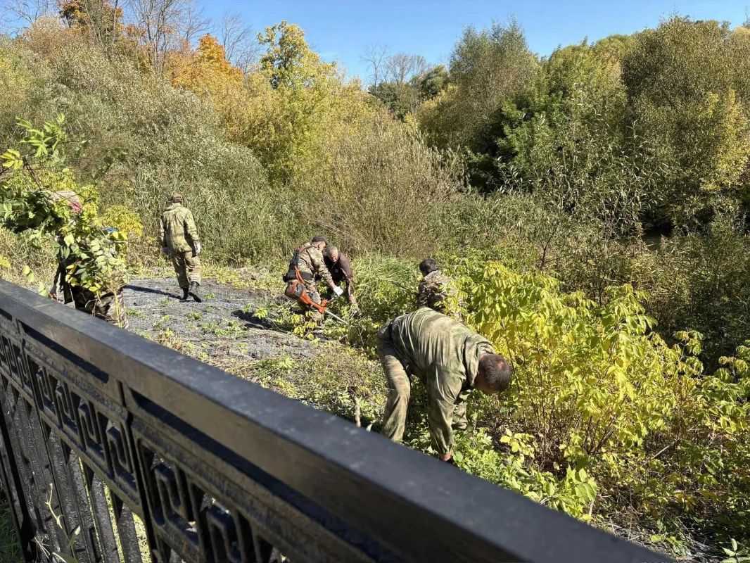 В местечке Свобода Золотухинского района на территории Коренной пустыни прошла Всероссийская акция «Вода России» В местечке Свобода Золотухинского района на территории Коренной пустыни прошла Всероссийская акция «Вода России»