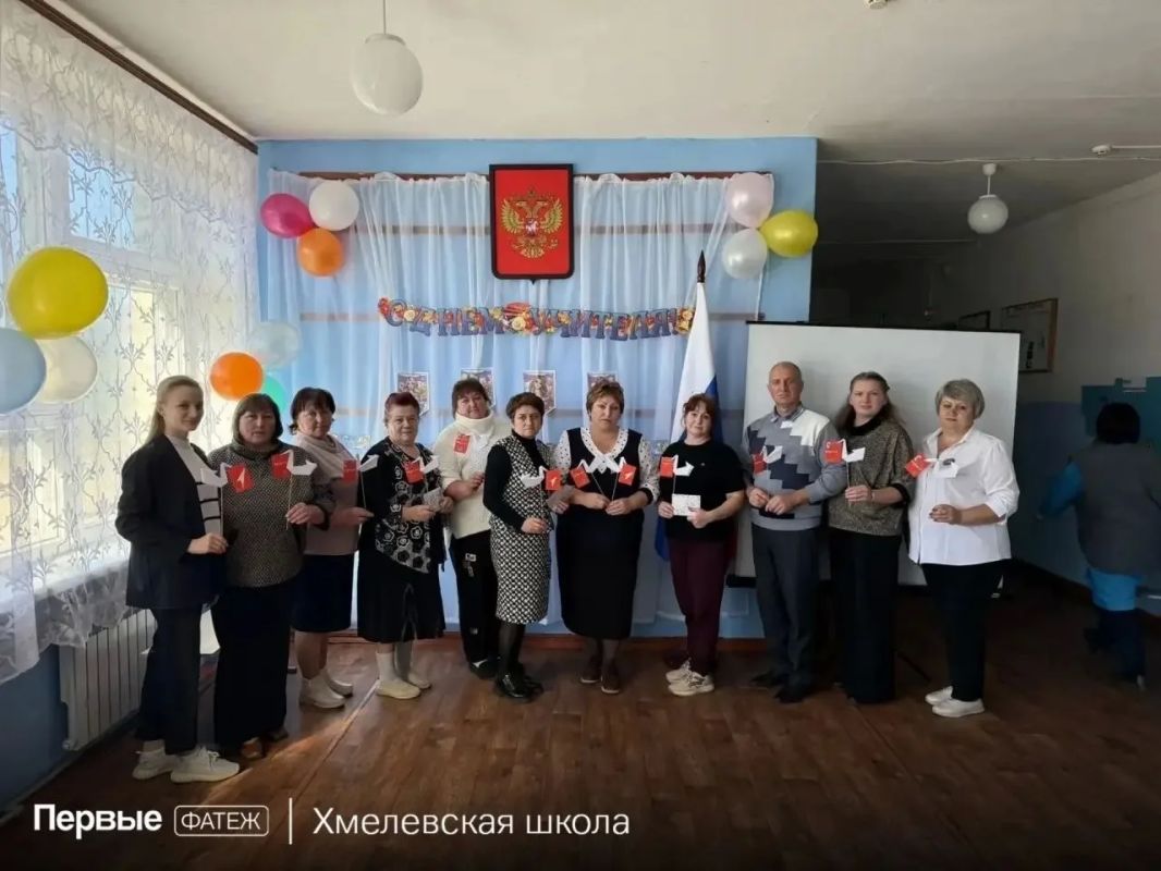 Первые присоединились к Всероссийской акции «Благодарю» и поздравили своих учителей с праздником! Первые присоединились к Всероссийской акции «Благодарю» и поздравили своих учителей с праздником!