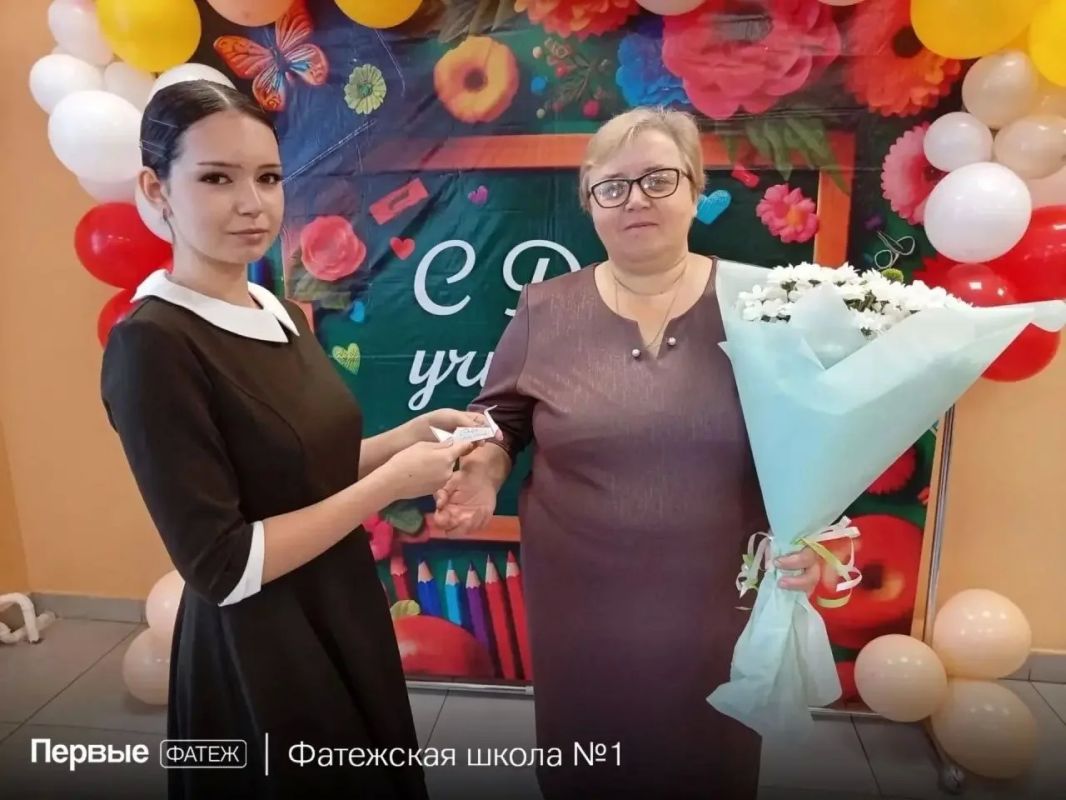 Первые присоединились к Всероссийской акции «Благодарю» и поздравили своих учителей с праздником! Первые присоединились к Всероссийской акции «Благодарю» и поздравили своих учителей с праздником!