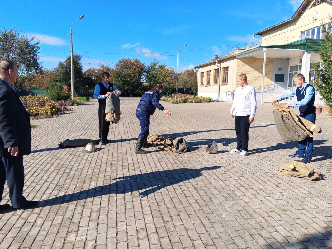 В Ванинской школе Октябрьского района прошел урок по ГО