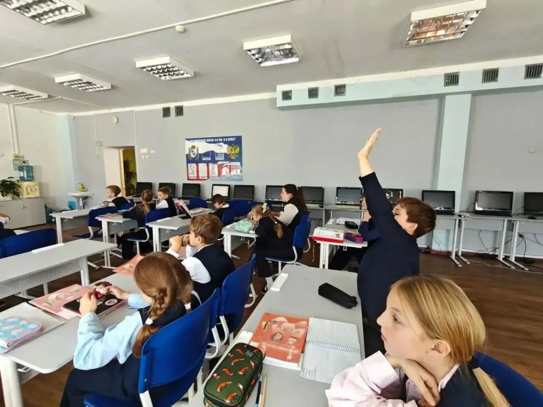 Курск присоединился к всероссийскому «Киберуроку» по медиаграмотности Курск присоединился к всероссийскому «Киберуроку» по медиаграмотности